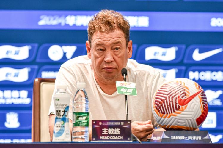 到底继续坚, 东泰山队 到底继续坚, 东泰山队