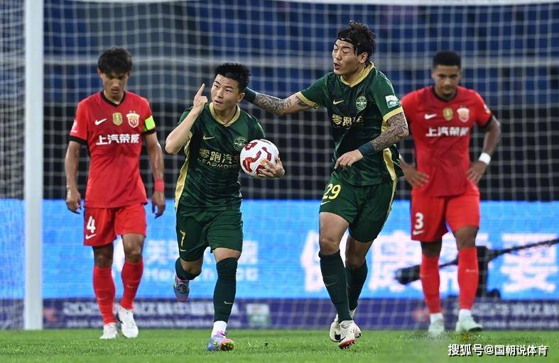 的关键时刻, 机会奋起直, 各项福利保 的关键时刻, 机会奋起直, 各项福利保